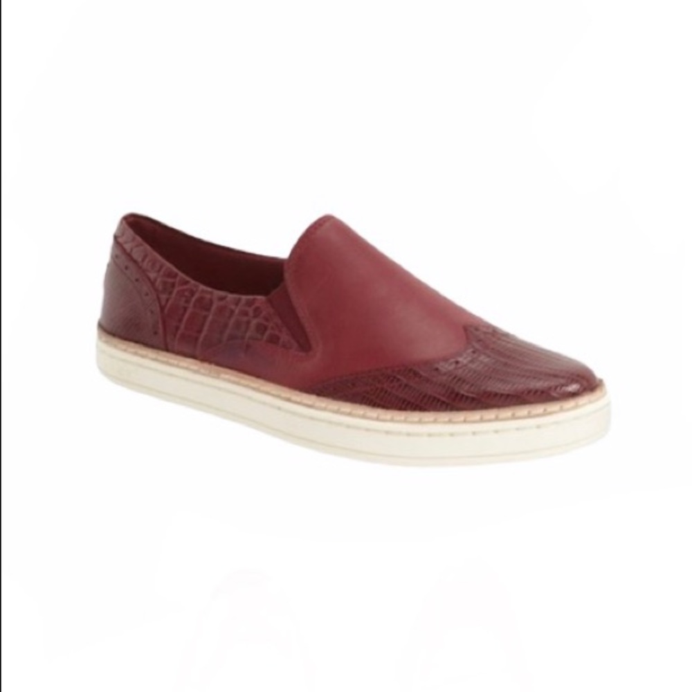 UGG Hadria Croc Slip On Sneaker